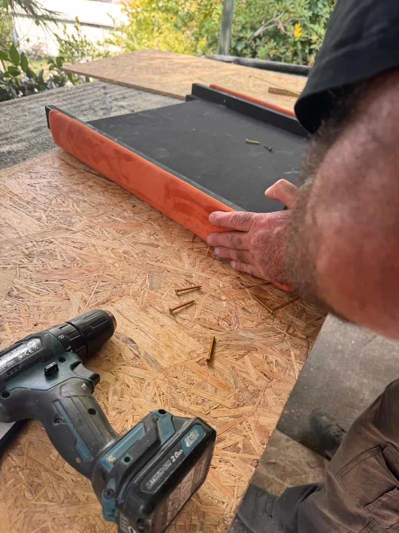 Lavorazione artigianale del legno